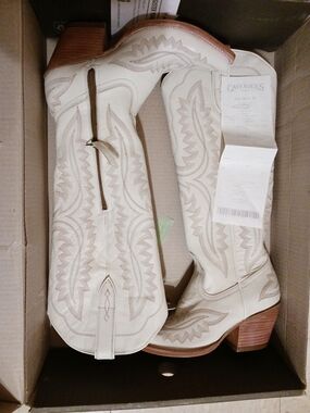 Ariat Casanova White Boots